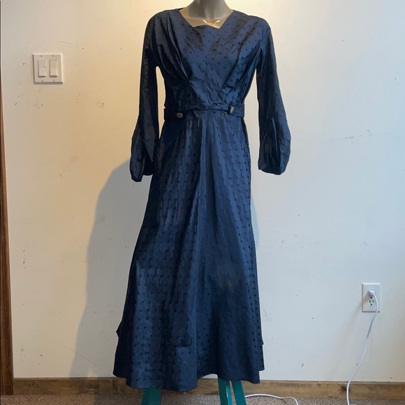 Vintage 1920’s-30’s silk dress - Picture 3 of 8